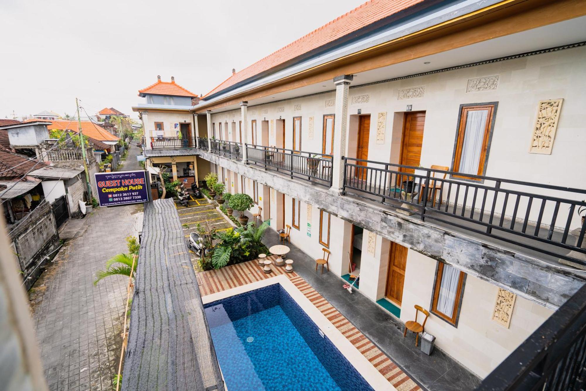 Guesthouse Cempaka Putih Seminyak Exterior foto